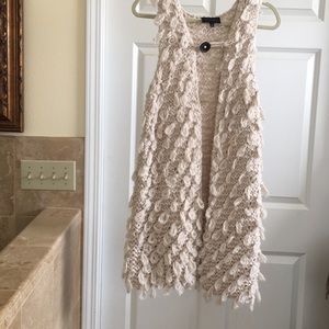Romeo + Juliet couture sleeveless crochet jacket